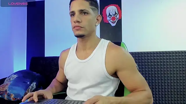 jhonnysnow17 online show from 02-01-25, 10:02