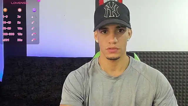 jhonnysnow17 online show from 02-13-25, 09:06