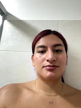 Snapshot of ari_artis chatting on 11-12-25, 04:57 ari artis online show from 11-12-25, 04:57