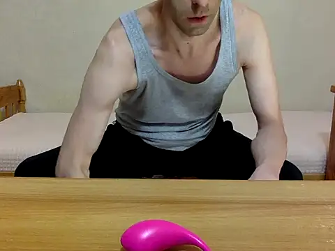 Snapshot of HandsomeAlfie chatting on 10-05-25, 02:32 HandsomeAlfie online show from 10-05-25, 02:32