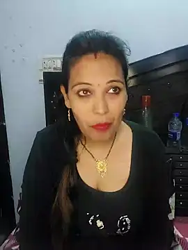 Poojabhabi101 online show from 01-01-25, 05:11