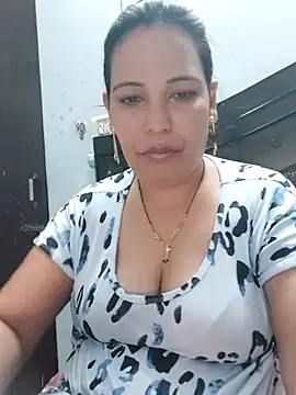 Poojabhabi101 online show from 09-18-25, 06:15