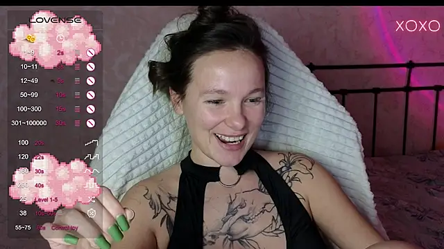 lil luna x online show from 01-10-25, 06:49