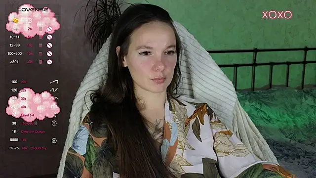 lil luna x online show from 11-12-25, 08:41