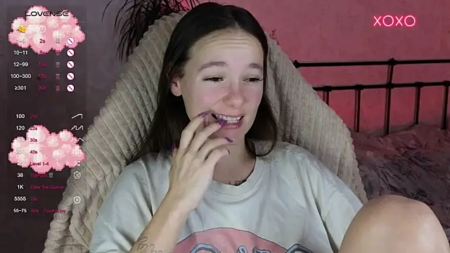 lil luna x online show from 11-21-25, 01:32