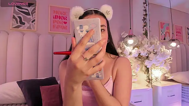 cute  cherry  online show from 10-29-25, 10:11