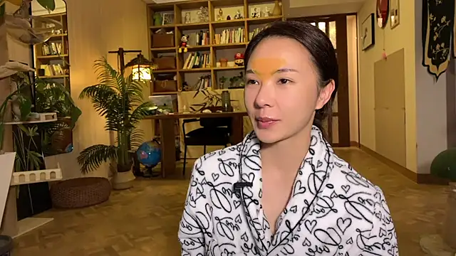 Snapshot of grandeeney chatting on 12-05-25, 03:41 grandeeney online show from 12-05-25, 03:41