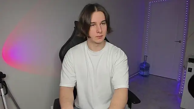 Vincent Strong online show from 12-24-24, 08:00