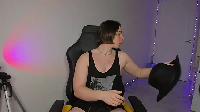 Vincent Strong online show from 01-10-25, 09:34