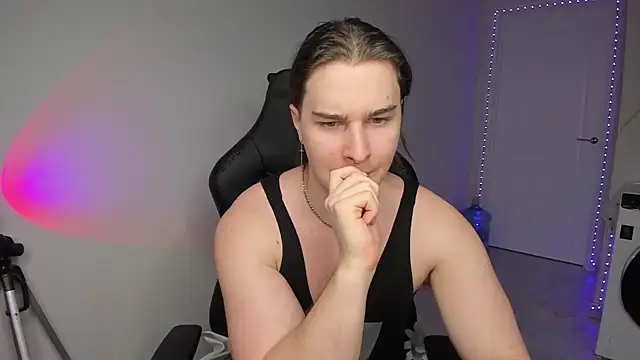 Vincent Strong online show from 01-22-25, 02:03