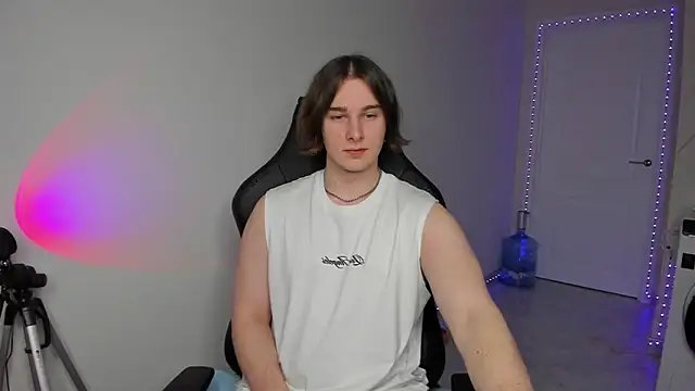 Vincent Strong online show from 01-27-25, 12:37