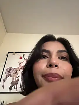 GigiiStone online show from 02-05-26, 06:01