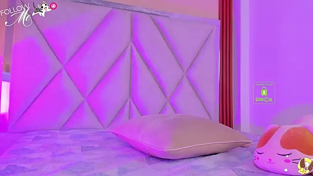 Happy tits online show from 09-16-25, 07:04