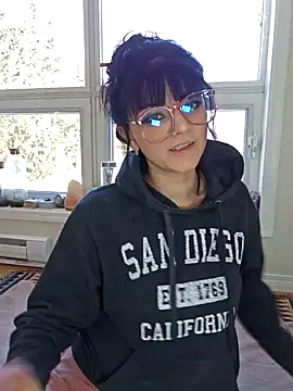 anyalikestosuck online show from 02-05-25, 08:57