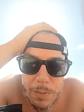 Snapshot of pigboybi chatting on 09-20-25, 01:01 pigboybi online show from 09-20-25, 01:01