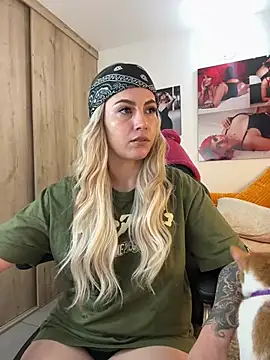 zafiro mo0n online show from 01-30-25, 02:36