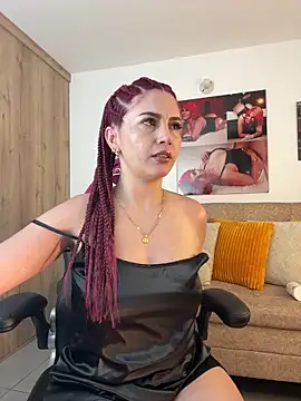 zafiro mo0n online show from 02-21-25, 02:06