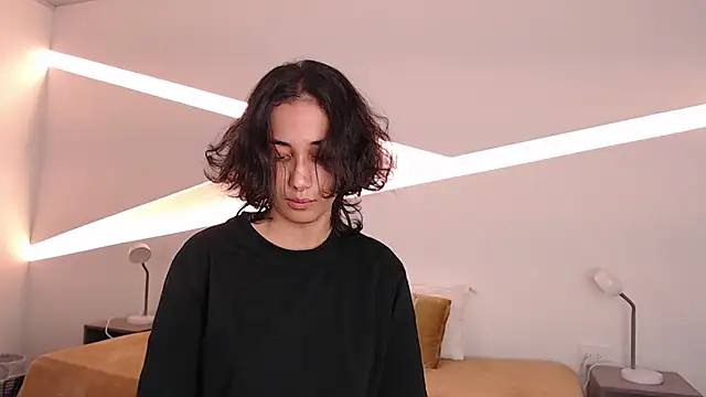 hot little bunny online show from 01-04-25, 07:34