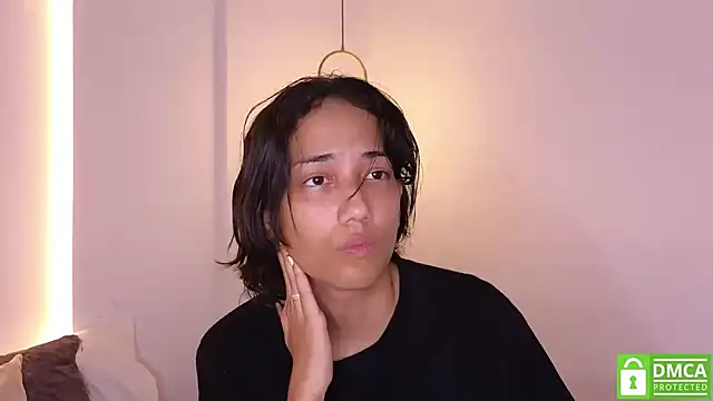 hot little bunny online show from 09-21-25, 08:54