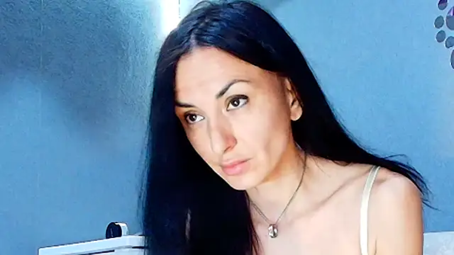 Snapshot of Siaconna chatting on 07-08-26, 08:19 Siaconna online show from 07-08-26, 08:19