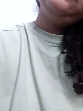 Snapshot of Doll_Nepali chatting on 12-18-24, 02:53 Doll Nepali online show from 12-18-24, 02:53