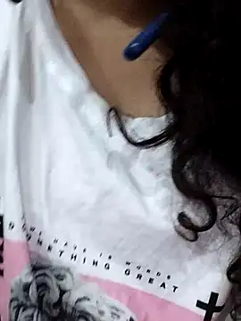 Snapshot of Doll_Nepali chatting on 01-22-25, 09:54 Doll Nepali online show from 01-22-25, 09:54