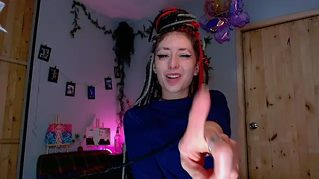 VickyJackson  online show from 11-19-25, 01:27