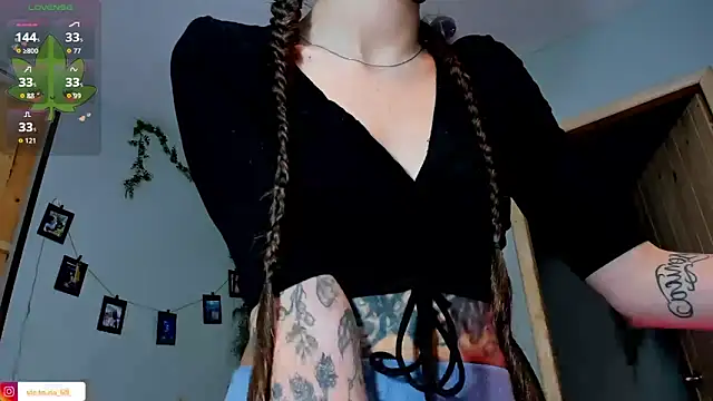 VickyJackson  online show from 01-06-26, 07:17