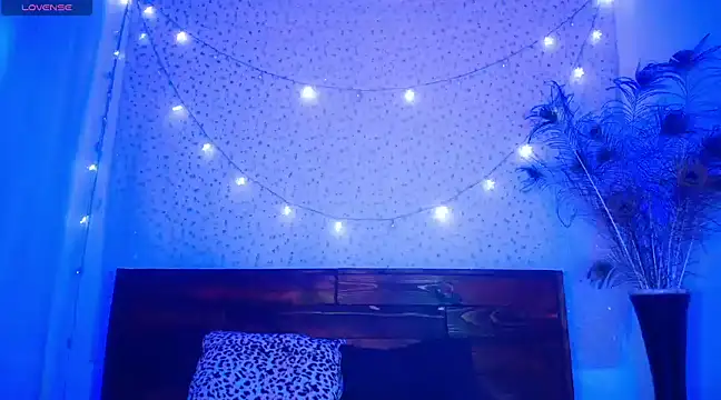 DaMikaela  online show from 01-25-25, 01:41