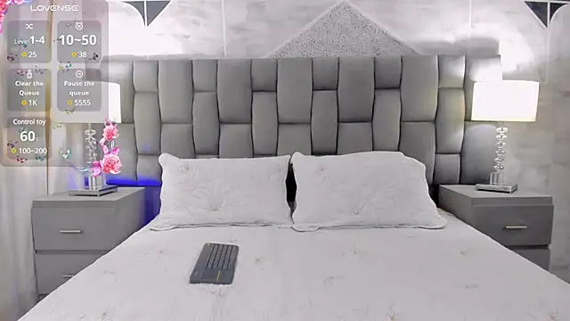 CinthiaCollins online show from 12-23-24, 09:18