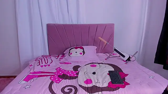 CinthiaCollins online show from 01-15-26, 04:11