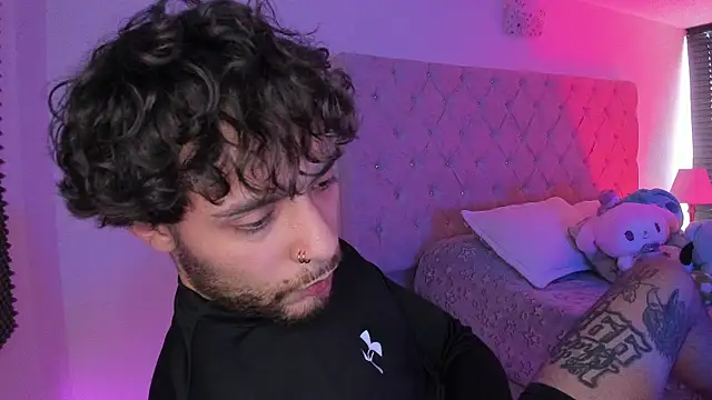 AbbyAndChris2 online show from 04-18-26, 07:51