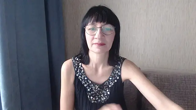 Erica95Bloom online show from 10-20-25, 09:43
