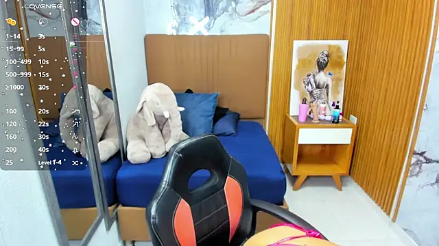 LORENADAVIES online show from 03-27-26, 12:38