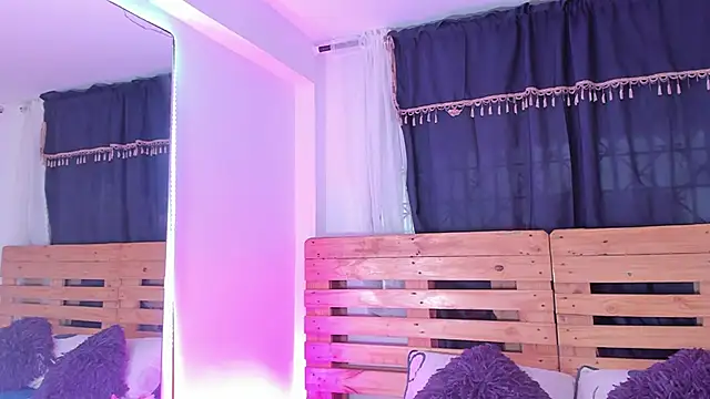 Snapshot of shantal_rosse1 chatting on 02-07-25, 12:17 shantal rosse1 online show from 02-07-25, 12:17