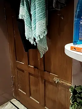 xxxhugedick0001 online show from 10-23-25, 08:13