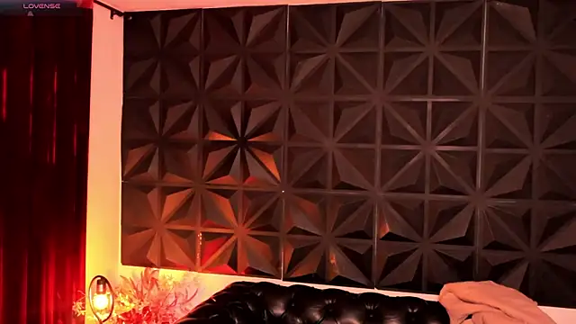 Snapshot of Misselektra__ chatting on 01-16-25, 03:45 Misselektra online show from 01-16-25, 03:45