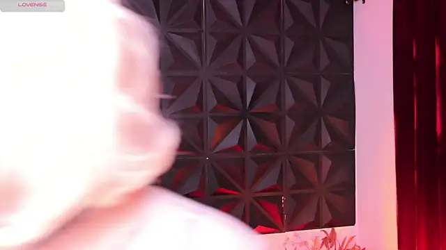 Snapshot of Misselektra__ chatting on 01-17-25, 03:55 Misselektra online show from 01-17-25, 03:55