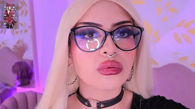 Snapshot of Misselektra__ chatting on 10-06-25, 03:37 Misselektra online show from 10-06-25, 03:37