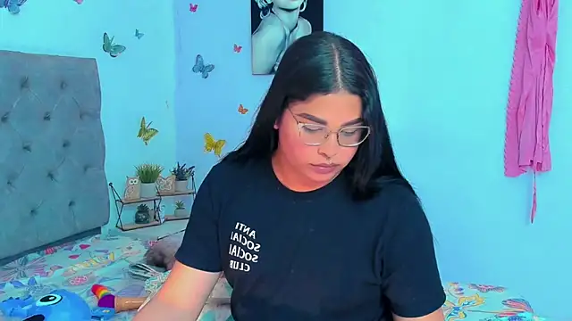 Snapshot of mabellfox chatting on 01-08-25, 06:52 mabellfox online show from 01-08-25, 06:52