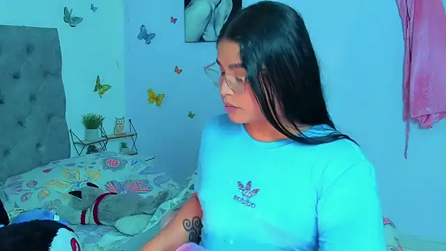 Snapshot of mabellfox chatting on 01-12-25, 06:49 mabellfox online show from 01-12-25, 06:49