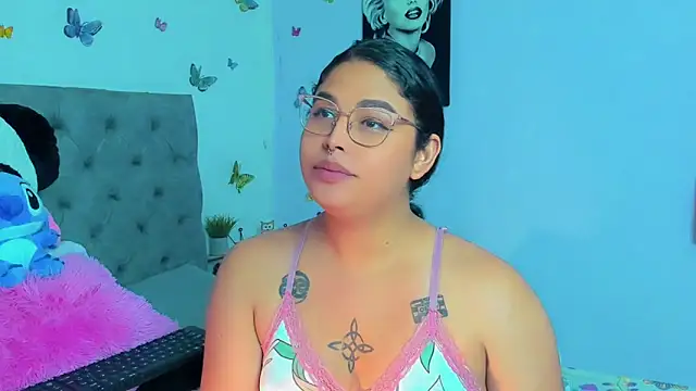 Snapshot of mabellfox chatting on 01-15-25, 02:49 mabellfox online show from 01-15-25, 02:49