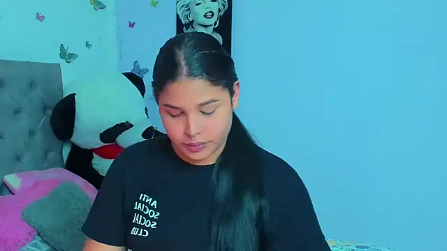 Snapshot of mabellfox chatting on 02-11-25, 08:52 mabellfox online show from 02-11-25, 08:52