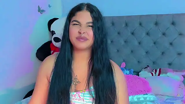 Snapshot of mabellfox chatting on 02-16-25, 10:54 mabellfox online show from 02-16-25, 10:54