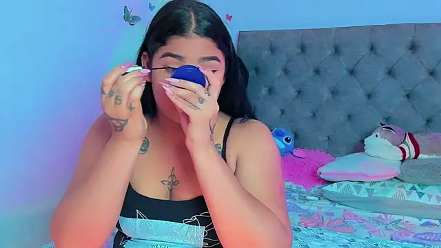 Snapshot of mabellfox chatting on 02-18-25, 09:31 mabellfox online show from 02-18-25, 09:31