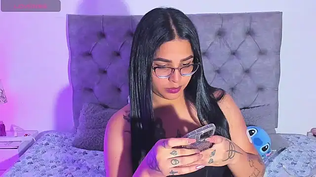 mabellfox online show from 04-21-26, 03:24