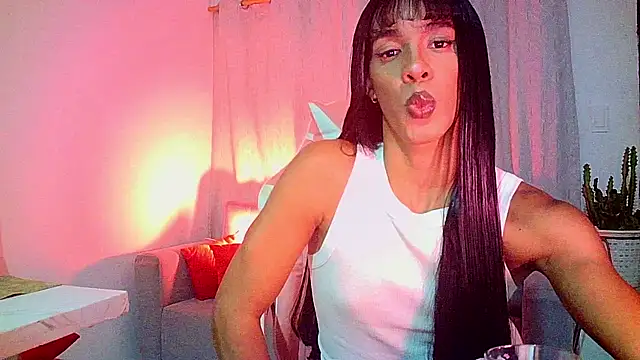 Snapshot of carmen14 chatting on 05-25-26, 04:40 carmen14 online show from 05-25-26, 04:40