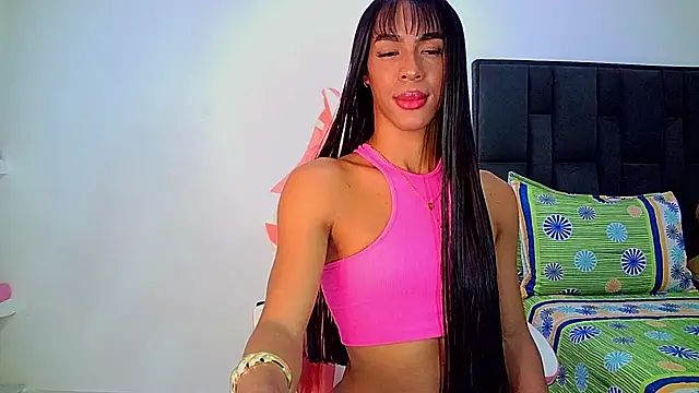 Snapshot of carmen14 chatting on 06-03-26, 03:53 carmen14 online show from 06-03-26, 03:53