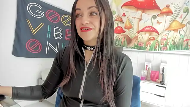 LovelyAzucena online show from 12-03-25, 02:37