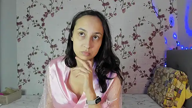 Alisagold90 online show from 11-30-25, 11:25